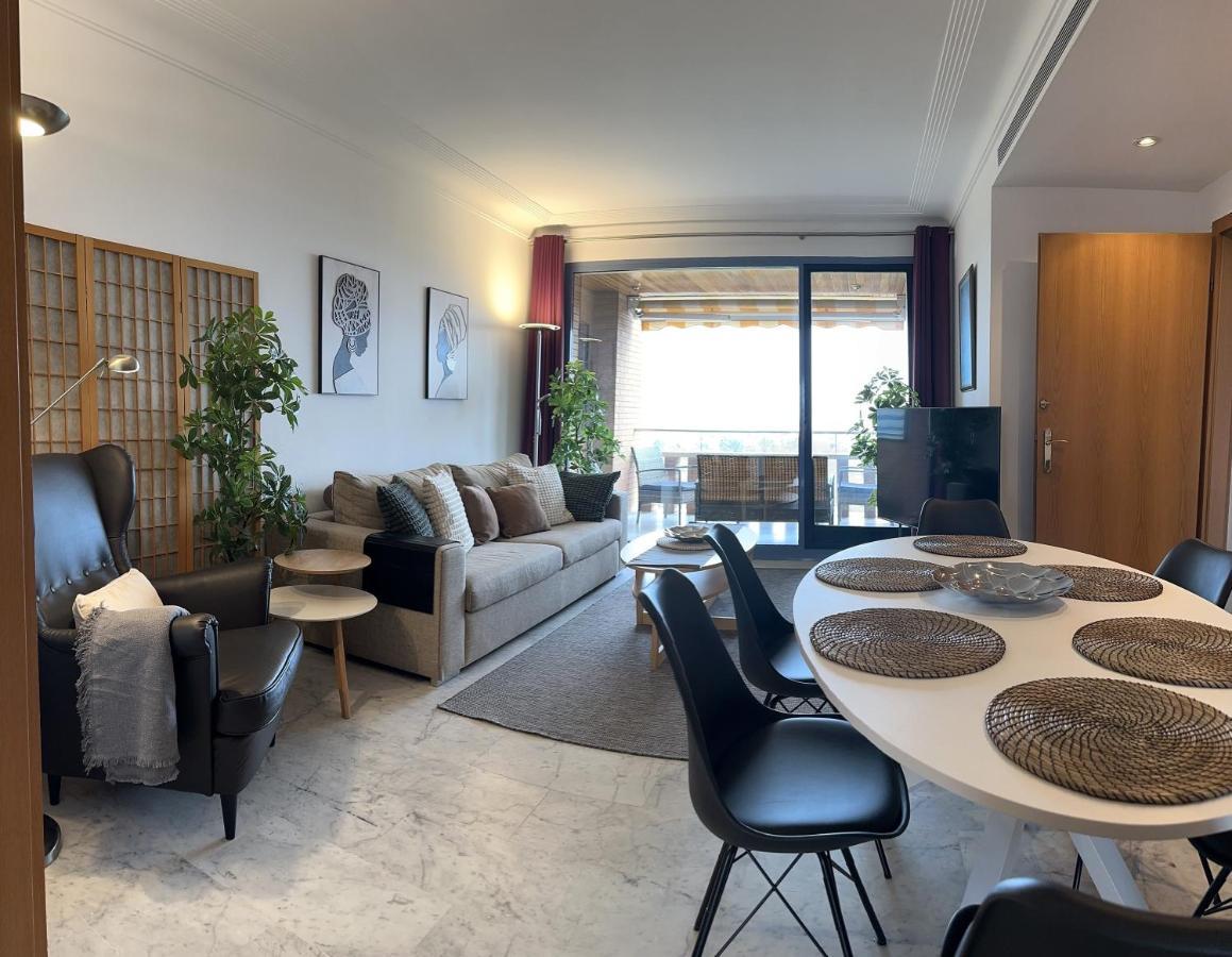 Lets Holidays Apartment Sea Views In บาร์เซโลนา ภายนอก รูปภาพ